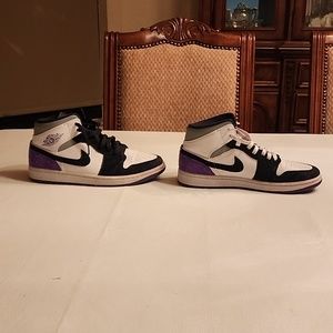 Air Jordan 1 Mid SE Varsity Purple Men's Size 9.5